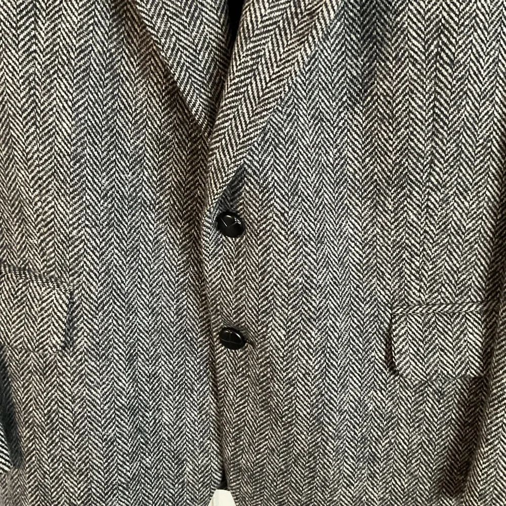 Vintage GGG Clothes 100% Wool Herringbone Sport Coat Blazer Gray 42S Moldova